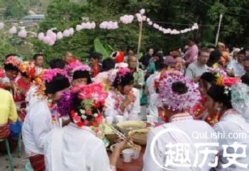 布朗族的漆齿 串姑娘和情歌有何民族风情