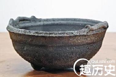揭秘珞巴族传统的生活用具：珞巴石锅