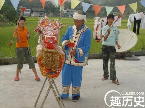 土家族的打飞棒是怎么来的  现在是怎么玩的