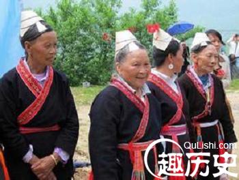 壮族服饰 壮族人身上佩戴的族徽有什么功能