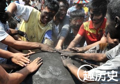 揭秘：元宵节抹黑脸是怎么回事儿？