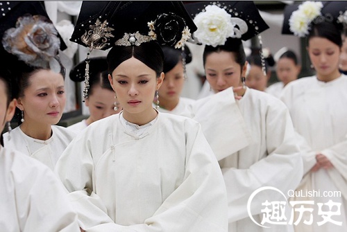 为何中国从周朝开始丧服就使用白色？丧服尚白礼俗