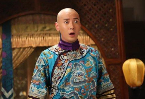 韦小宝有权有势，韦春花为什么还要呆在妓院？
