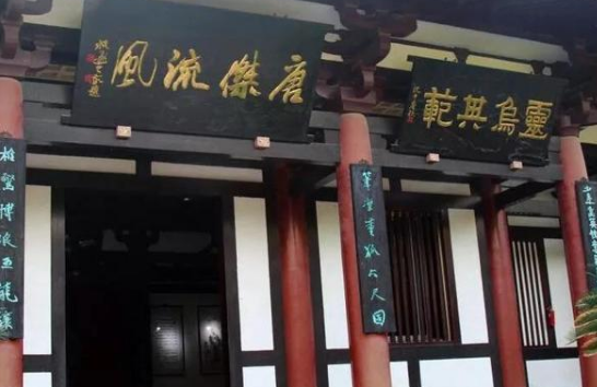 初唐四杰之一的骆宾王对诗歌有什么历史贡献？为什么骆宾王会突然消失？