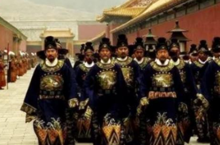 历史上有哪些有骨气的文人？为什么宋朝的文人比明朝的有骨气？