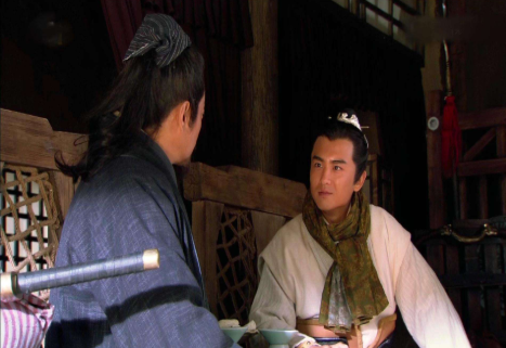 宋江被毒死后，为何吴用和花荣会不约而同的在他坟前自缢而死？