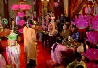 林黛玉和宝钗分别是什么时候进京的？中间缺失的几年为什么不写？