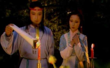 林黛玉和宝钗分别是什么时候进京的？中间缺失的几年为什么不写？