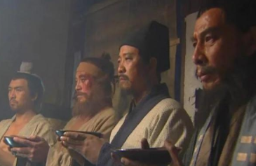 如何评价《水浒传》的晁盖和宋江？他们分别有什么不良事迹？