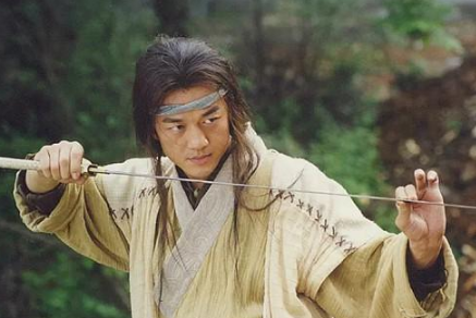 令狐冲为何没能参悟独孤九剑最后一式？是令狐冲天赋不够吗？